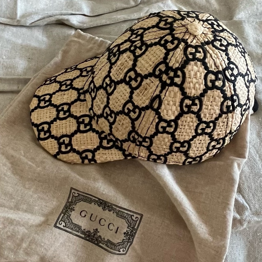 GUCCI GG LOGO RAFFIA BASEBALL CAP